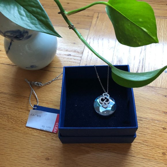 Swarovski Jewelry - NWT Swarovski Crystal Circle Pendant Necklace